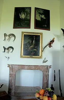 Lovecký zámeček Humprecht, lovecké trofeje a obrazy s loveckou tematikou