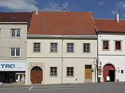 Hustopeče - Dukelské náměstí 24.jpg