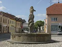 Kašna Žumberák na Dukelském náměstí