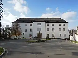 Zámek Hustopeče nad Bečvou - pohled od východu