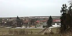 Pohled na vesnici od severu