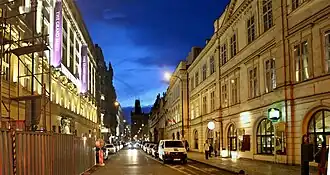 Hybernská ulice večer