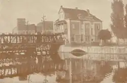 Elektrárna na snímku z roku 1924