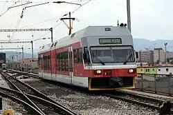 Úzkorozchodná jednotka 425.95