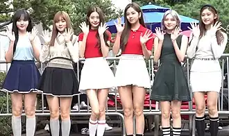 IVE v roce 2022 L-P: Liz, Rei, Jang Wonyoung, An Yujin, Gaeul, Leeseo