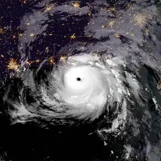 Zesilující hurikán 4. kategorie míří k pobřeží Louisiany, 28. srpna 2021