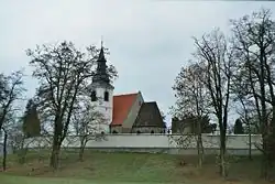 Kostel svatého Jiří a Panny Marie na Doubravce