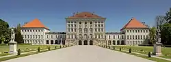 Nymphenburg, pohled ze zámeckého parku