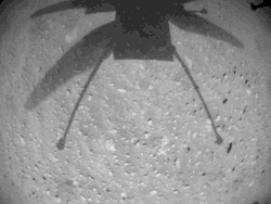 Černobílá animace letů vrtulníku Ingenuity