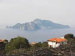 Pohled na ostrov Capri