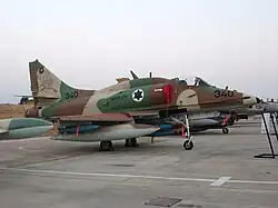 A-4 Skyhawk ve zbarvení 102. peruti, Chacerim