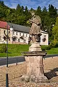 Jáchymov 2017-09-23 Socha svatého Jana Nepomuckého.jpg