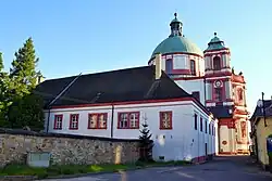Klášter v Jablonném s bazilikou minor