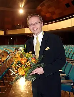 Sbormistr Jakub Martinec v norimberské Meistersingerhalle (2009)