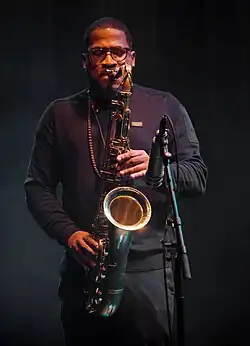 James Brandon Lewis při koncertu v Amsterdamu (2022)