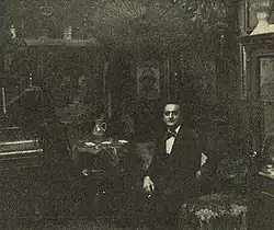 Akademický malíř Jan Čejka ve svém atelieru