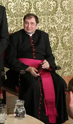 Rektor papežské koleje Jan Mráz při návštěvě prezidenta České republiky Václava Klause a jeho manželky v Nepomucenu.