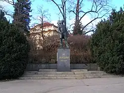 Jan Podlipný - socha 2.JPG