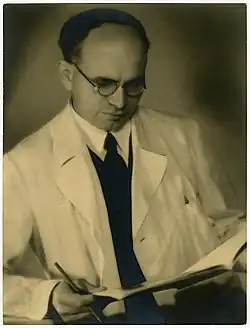 Portrétní fotografie Jaroslava Dobrovolského ze 30. let 20. století