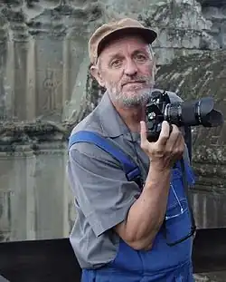 Jaroslav Poncar v Angkor Wat, Kambodža, v roce 2004