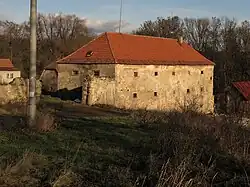 Jarpice Údešice, sýpka u čp.39.jpg