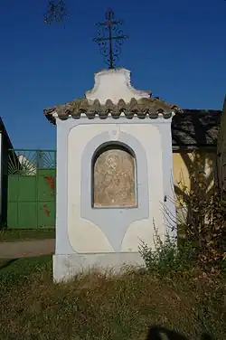 Výklenková kaplička Panny Marie