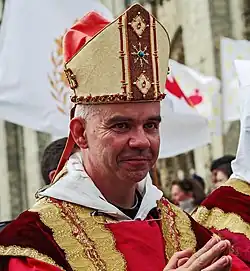 Opat Jean Pateau (r. 2016)