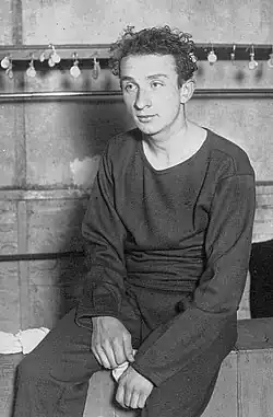 Jean Taris, rok 1929