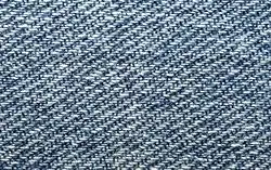 (4) Blue denim s osnovní přízí barvenou indigem