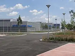 Jedenáctka VS, pohled z parkoviště, 2014