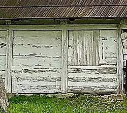 Použití jednoduché podstávky (jednoduchých obvazů) bez zavětrovacích prvků (takzvaných pásků) i bez záporek