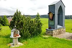 Památník na místě bývalého kostela