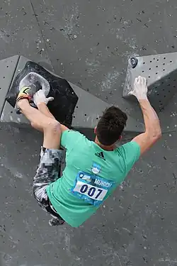 Jernej Kruder na SP 2017 v boulderingu v Mnichově