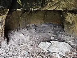 Pohled od vstupu do nitra Vidoulské jeskyně