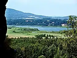 Novozámecký rybník ze skalního hradu Jestřebí