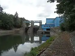 Jez Smiřice: pohled proti proudu, z levého břehu