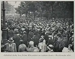 Odhalení pamětní desky v Mezibranské ulici v Praze 2[3]