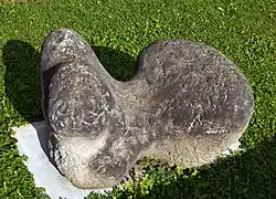 Ležící torzo, pískovec, (1965-1966)