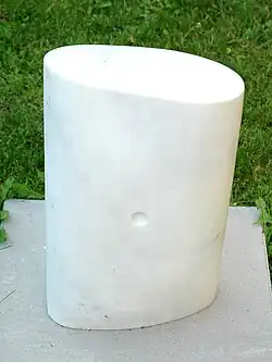 Tělo II, mramor, (1995)