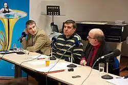 Jiří Trávníček (vlevo) na besedě