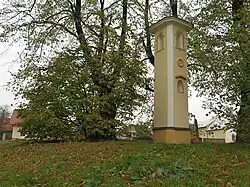 Jiřice, zvonička.jpg