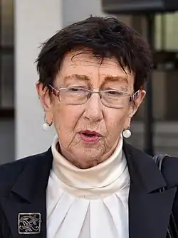 Dr. Jiřina Šiklová – členka správní rady Nadace Charty 77 – Konto Bariéry