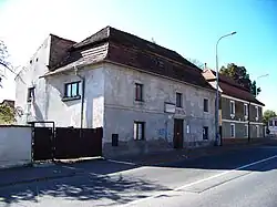 Jinonice, Karlštejnská 33 a 35.jpg