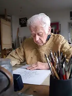 Jiří Šindler ve svém brněnském ateliéru v roce 2009