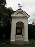 Jistebnice, výklenková kaplička.jpg