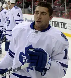 Joffrey Lupul v dresu Toronto Maple Leafs (2011)