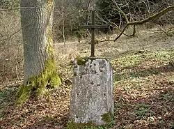 Křížek s iniciálami skláře Andrease Zieglera