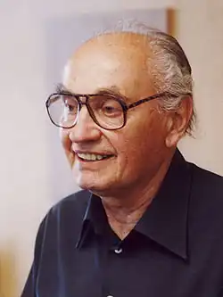 Josef Vaniš u příležitosti výstavy „Vysoký Chlumec ve fotografii“ v roce 2000