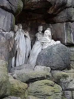 Krokovy sestry s Libuší uprostřed