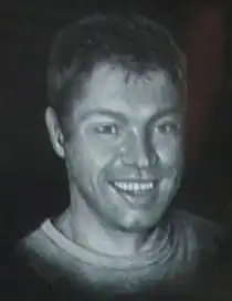 portrét Josefa Vašíčka na hrobě